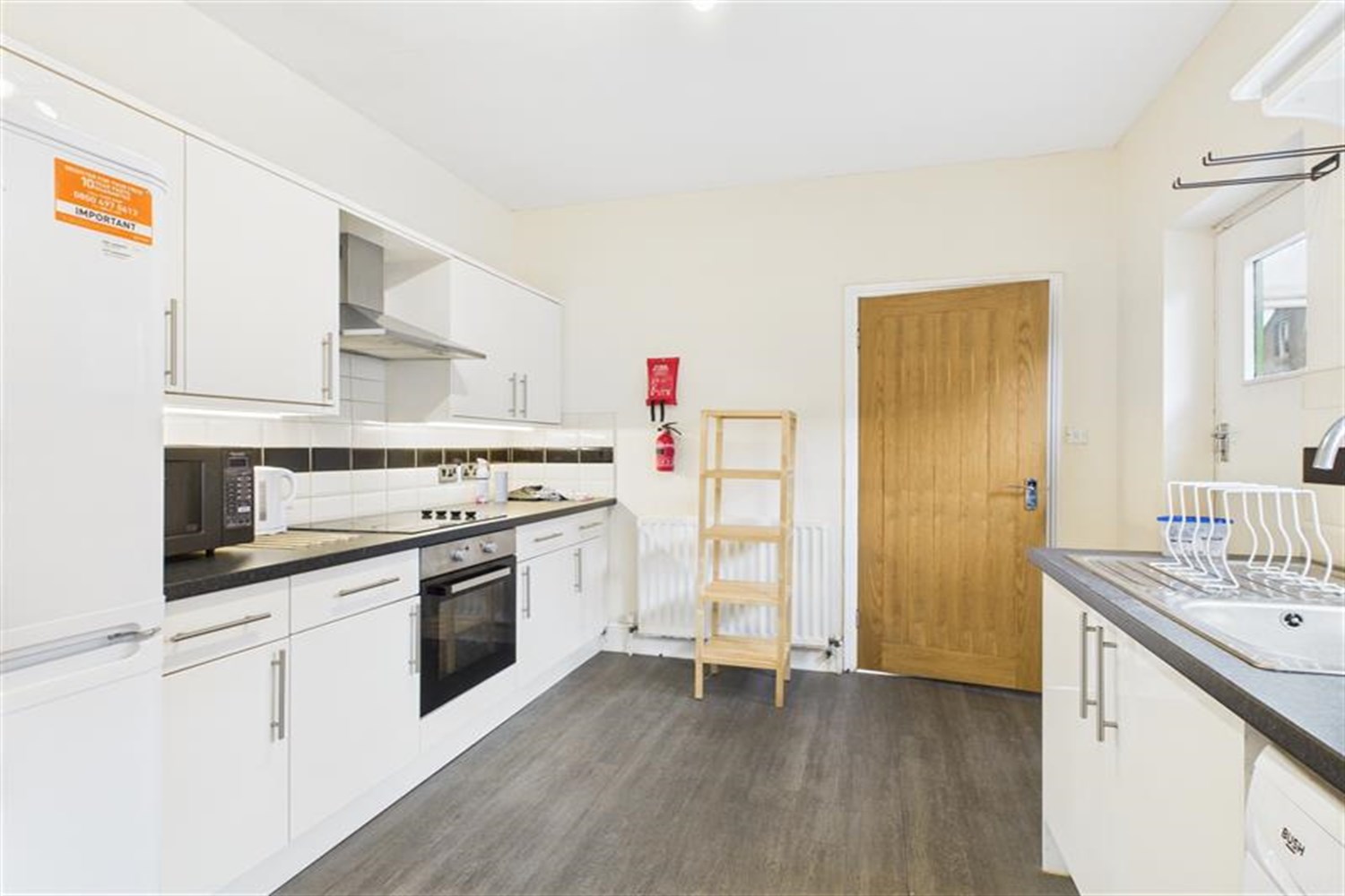 3 Bedroom Flat - Glenthorn Road